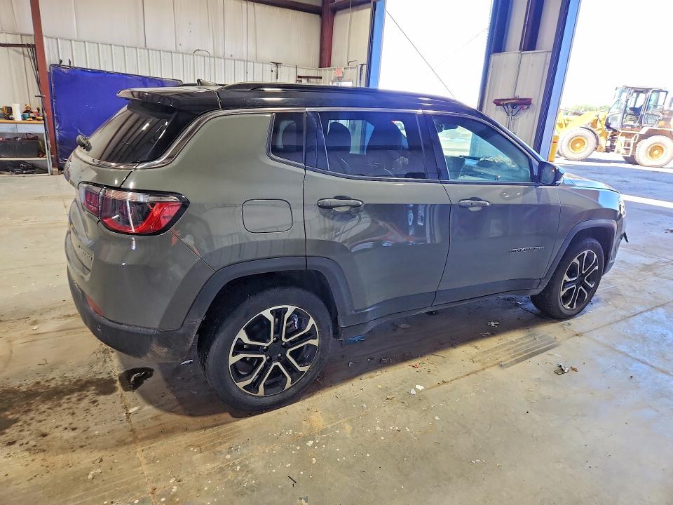 Photo 3 from auction – 2023 JEEP COMPASS with VIN 3C4NJDCN7PT566106