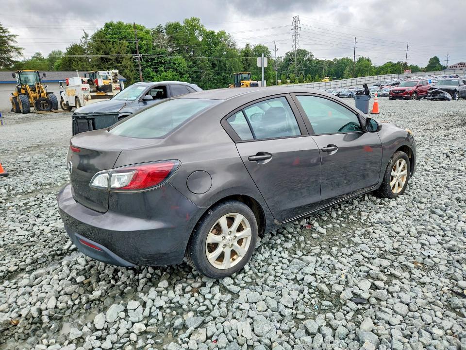 Photo 3 from auction – 2010 MAZDA 3 with VIN JM1BL1SG0A1148709