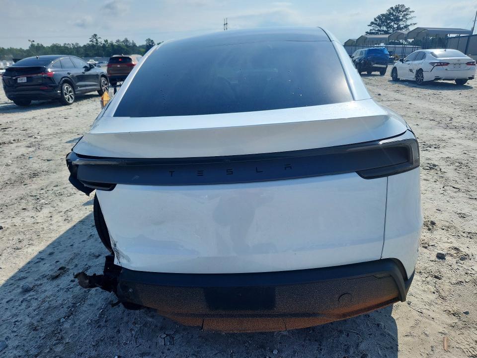 صورة رقم 6 من المزاد - 2026 TESLA Y مع VIN 7SAYGDED3TA432038