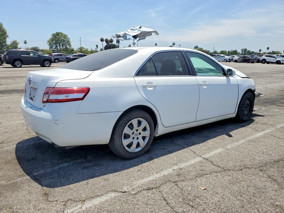 Photo 3 from auction – 2011 TOYOTA CAMRY with VIN 4T4BF3EK6BR123155