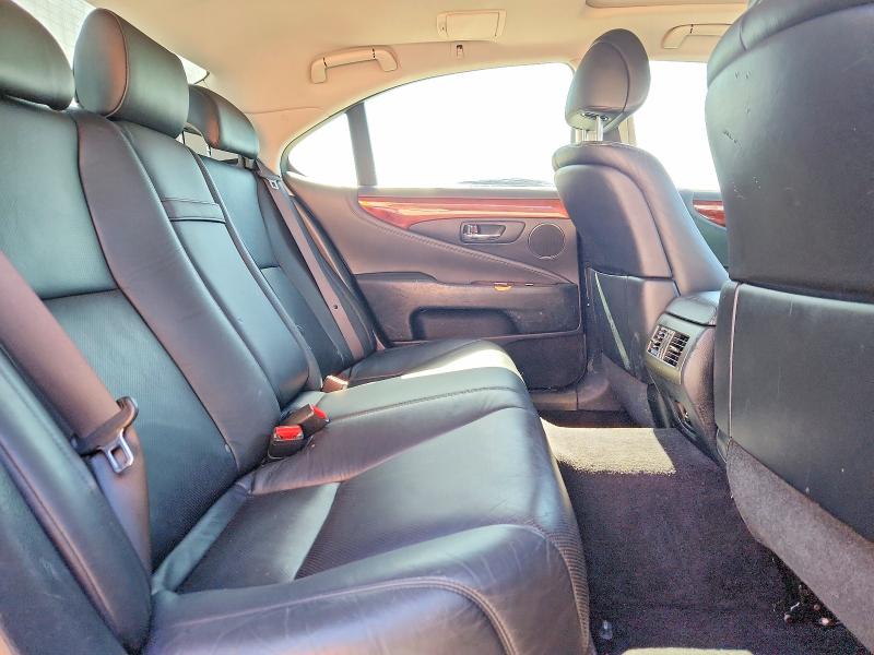 Photo 10 from auction – 2008 LEXUS LS with VIN JTHBL46F185081641