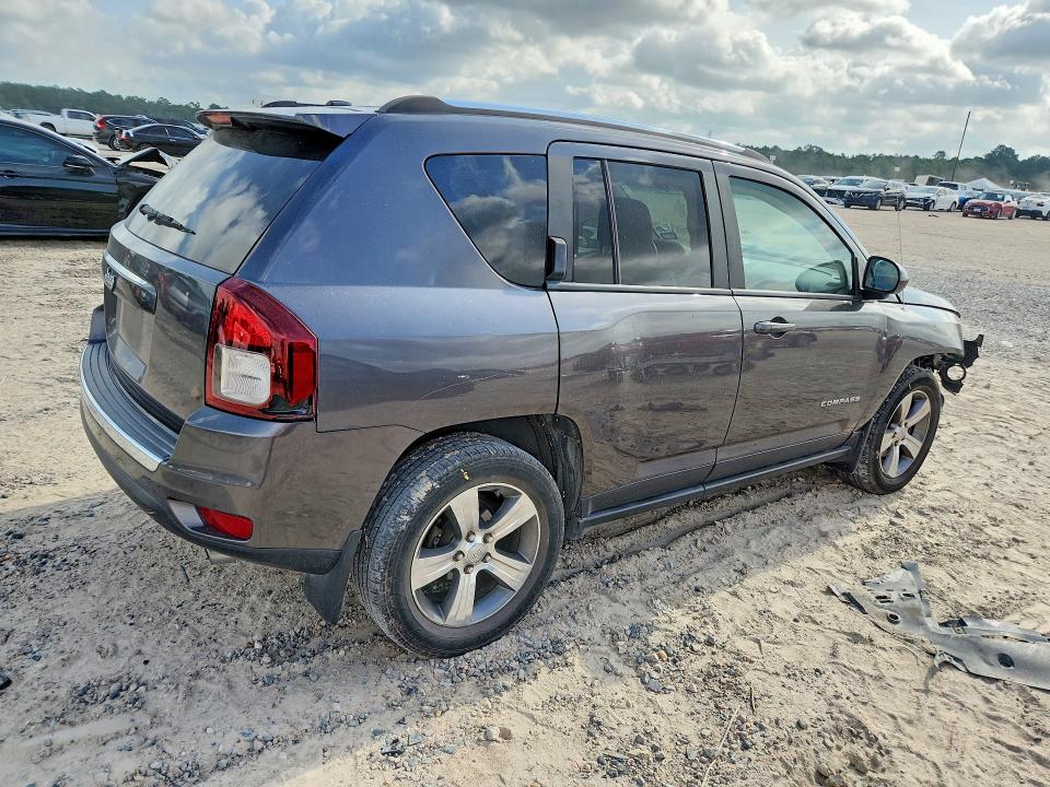 Photo 3 from auction – 2017 JEEP COMPASS with VIN 1C4NJDEB9HD126981