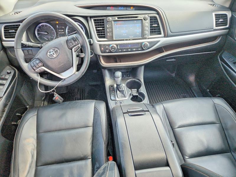 Foto 8 de la subasta – 2018 TOYOTA HIGHLANDER con VIN 5TDJZRFH2JS543117