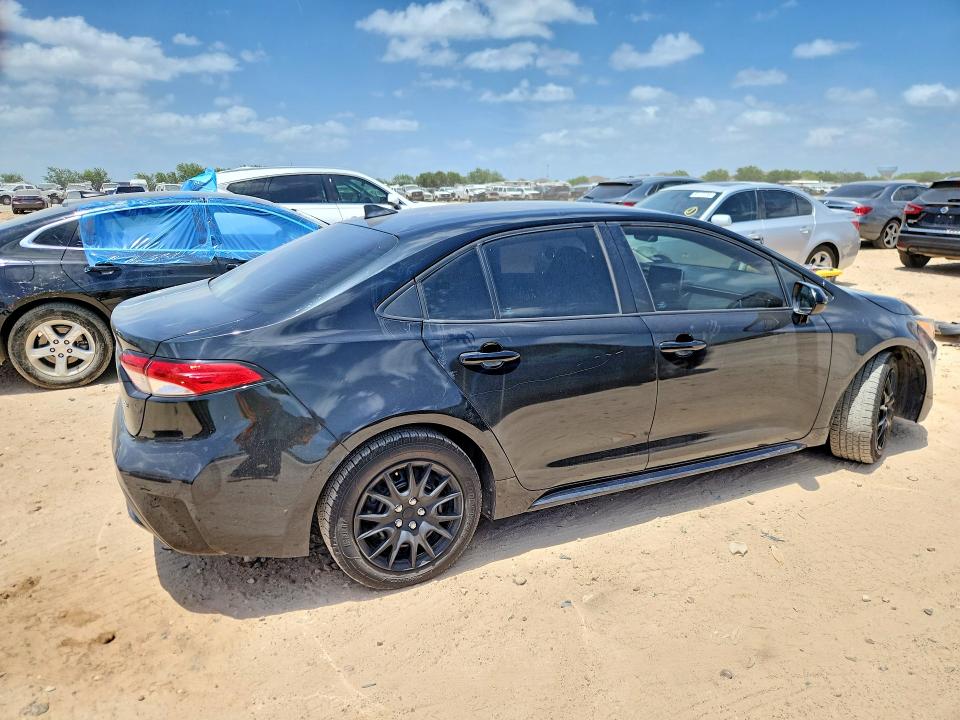 Photo 3 from auction – 2021 TOYOTA COROLLA with VIN 5YFEPMAE4MP177049