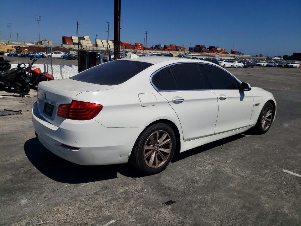 Photo 3 from auction – 2015 BMW 528 with VIN WBA5A5C52FD515040