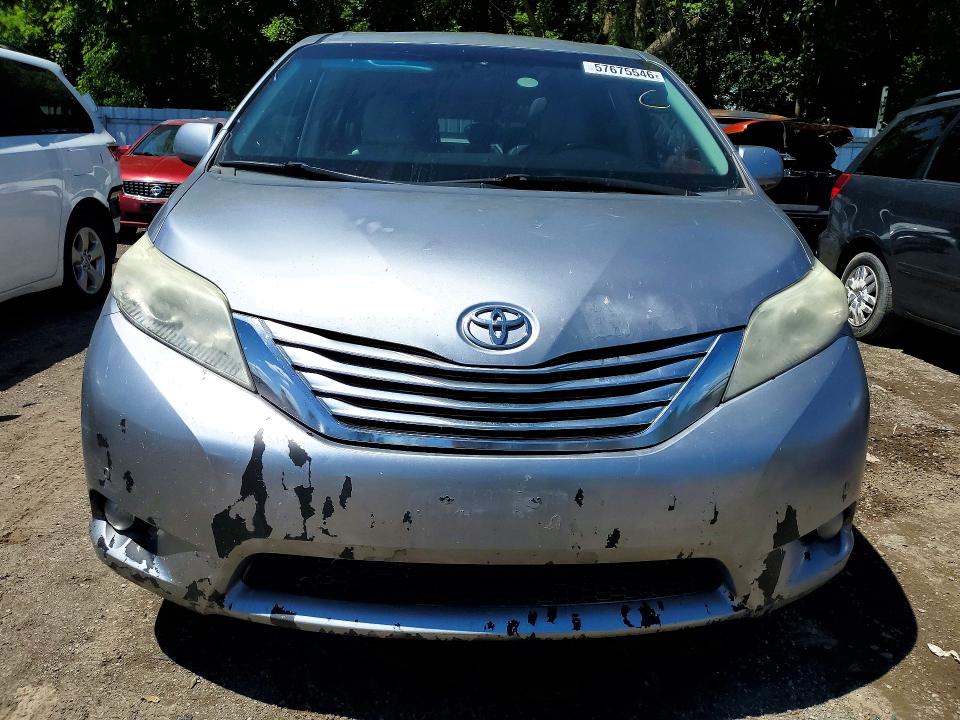 Photo 5 from auction – 2011 TOYOTA SIENNA with VIN 5TDDK3DC6BS005219