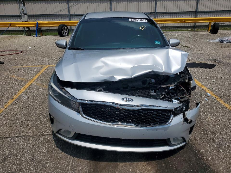 Zdjęcie 5 z aukcji – 2017 KIA FORTE z VIN 3KPFL4A89HE118144