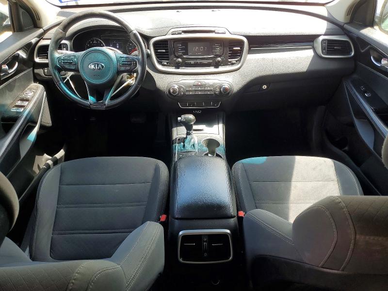 Photo 8 from auction – 2016 KIA SORENTO with VIN 5XYPG4A30GG096033