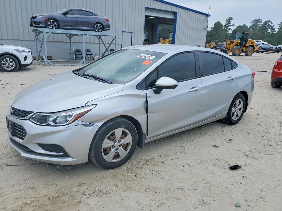 CHEVROLET CRUZE 2018 with VIN 1G1BC5SM3J7241548 - Photo from auction