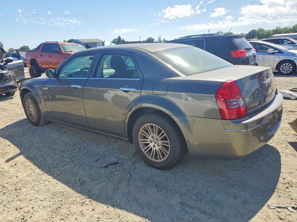 Photo 2 from auction – 2010 CHRYSLER 300 with VIN 2C3CA4CD3AH112664