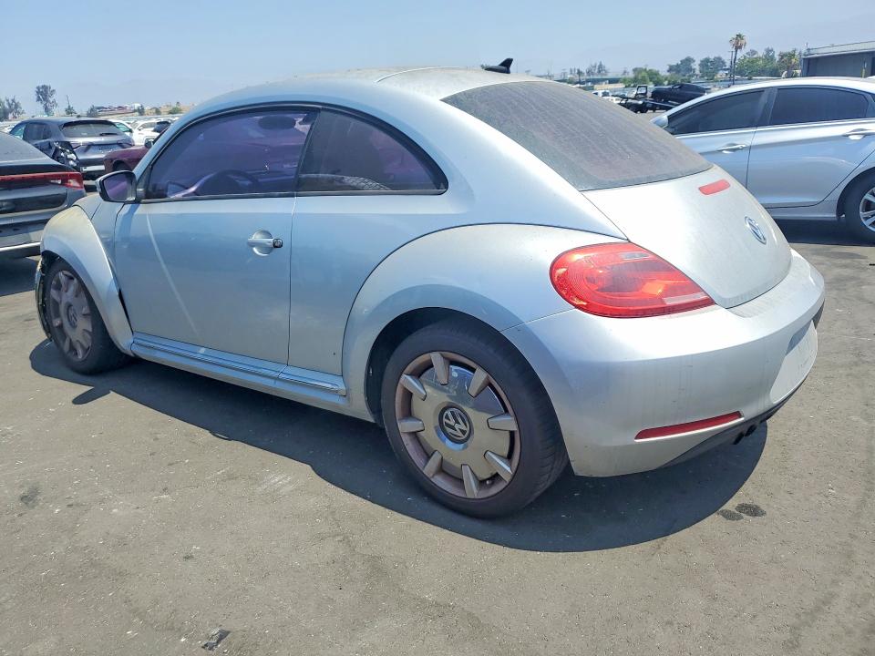 Photo 2 from auction – 2012 VOLKSWAGEN BEETLE with VIN 3VWJP7AT8CM661324