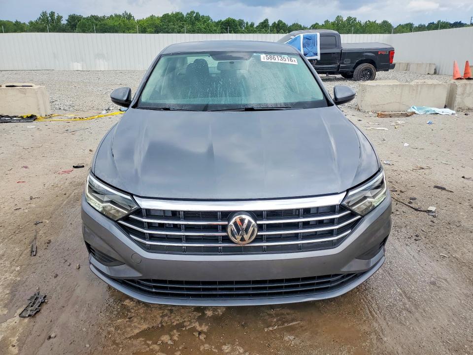 Photo 5 from auction – 2019 VOLKSWAGEN JETTA with VIN 3VWCB7BU7KM204498