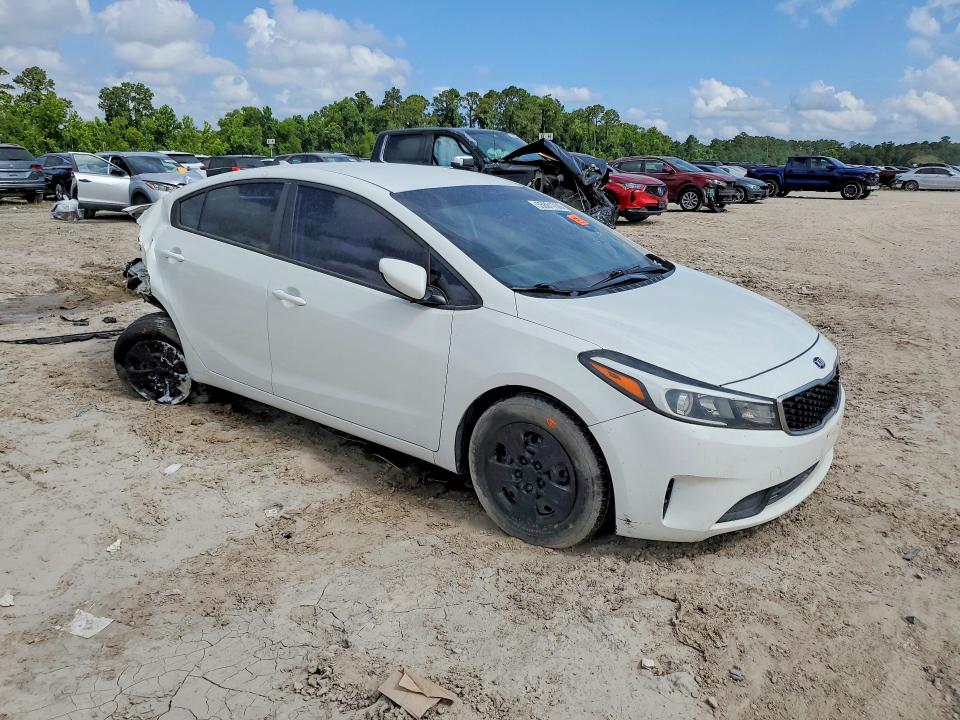 Zdjęcie 4 z aukcji – 2018 KIA FORTE z VIN 3KPFK4A71JE212728