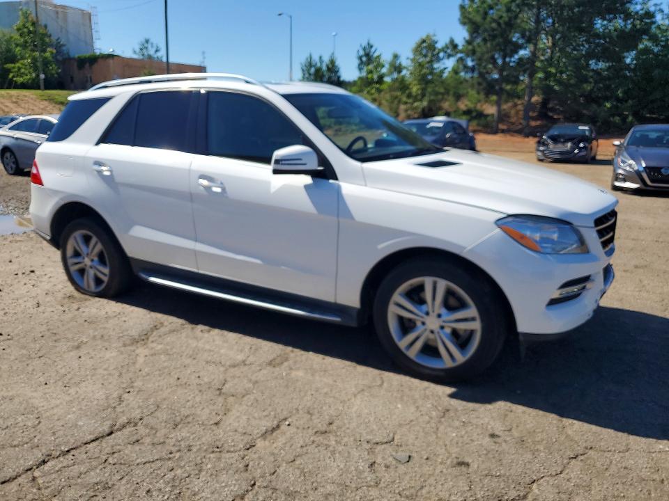Photo 4 from auction – 2015 MERCEDES-BENZ ML with VIN 4JGDA5JB8FA613834