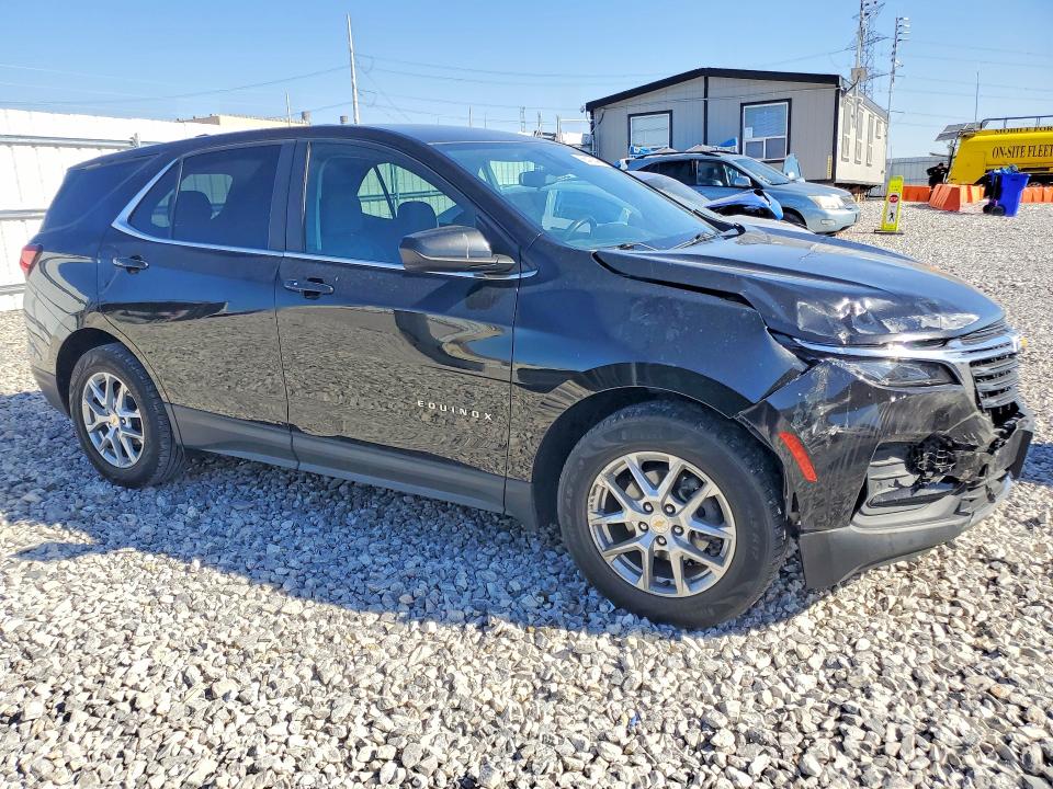 Photo 4 from auction – 2022 CHEVROLET EQUINOX with VIN 2GNAXJEV7N6110009