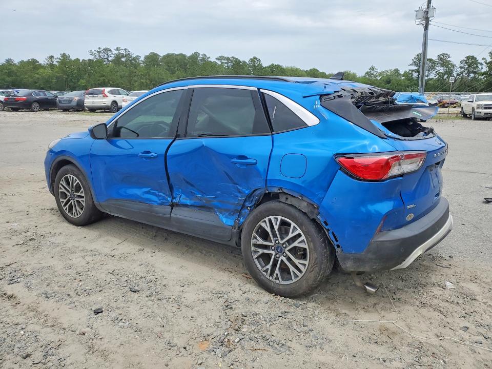 Photo 2 from auction – 2020 FORD ESCAPE with VIN 1FMCU0H69LUA06737