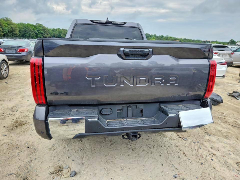 Photo 6 from auction – 2024 TOYOTA TUNDRA with VIN 5TFLA5DB0RX221198