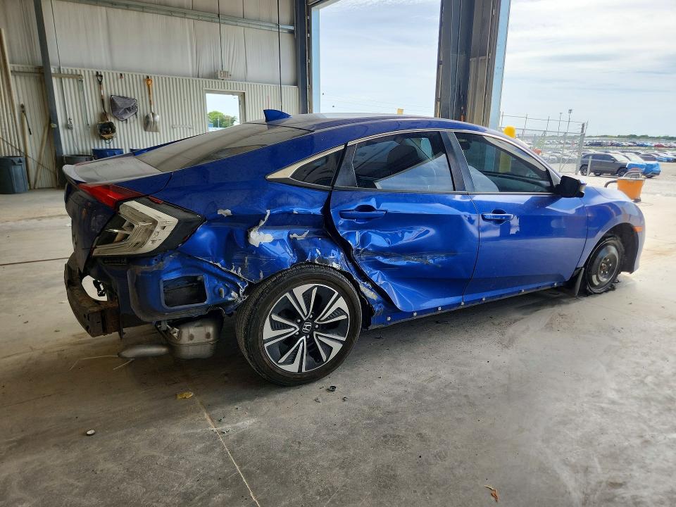 Photo 3 from auction – 2017 HONDA CIVIC with VIN 19XFC1F34HE021655