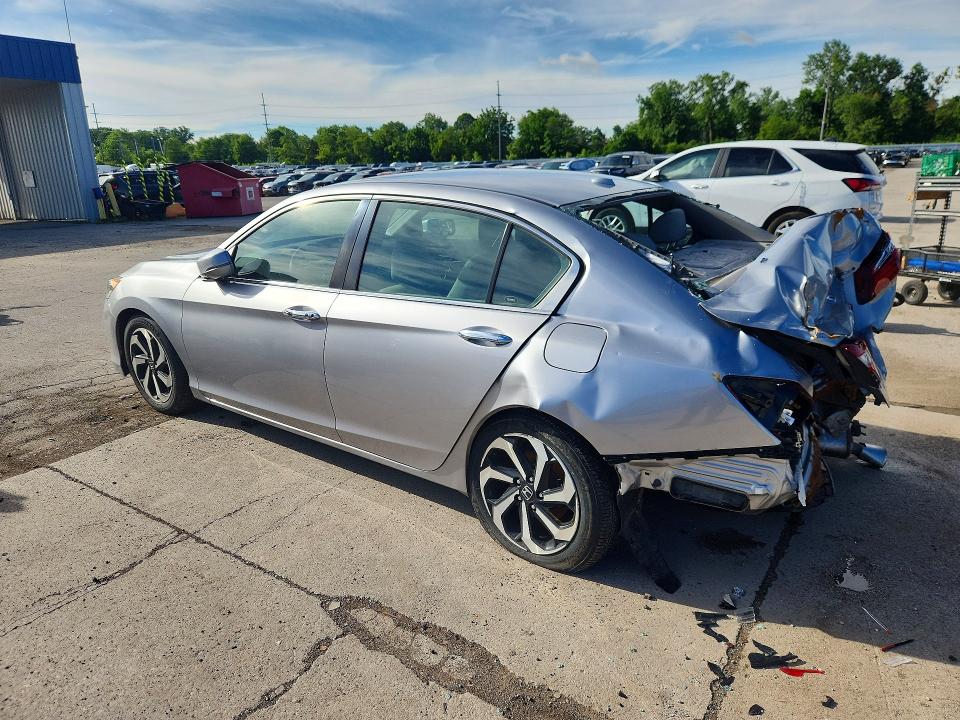 Photo 2 from auction – 2016 HONDA ACCORD with VIN 1HGCR2F94GA164197