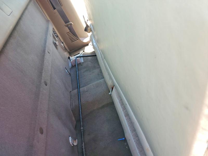 Photo 10 from auction – 2000 TOYOTA TUNDRA with VIN 5TBJN3214YS047627