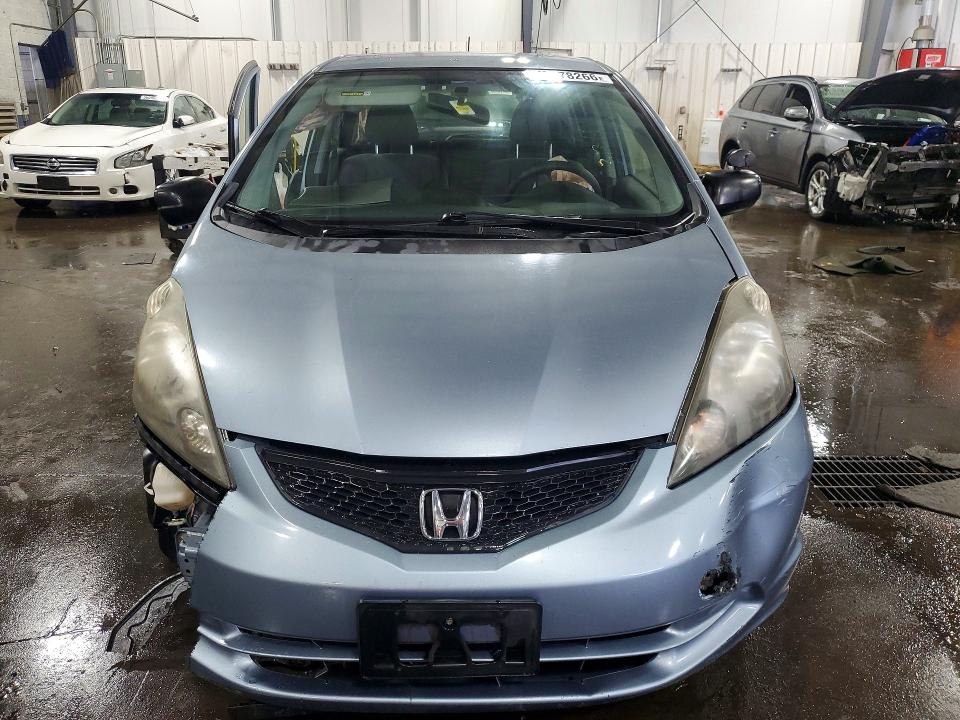 Photo 5 from auction – 2011 HONDA FIT with VIN JHMGE8H31BC025180