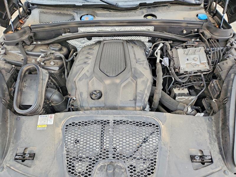 Photo 11 from auction – 2022 PORSCHE MACAN with VIN WP1AA2A5XNLB04958