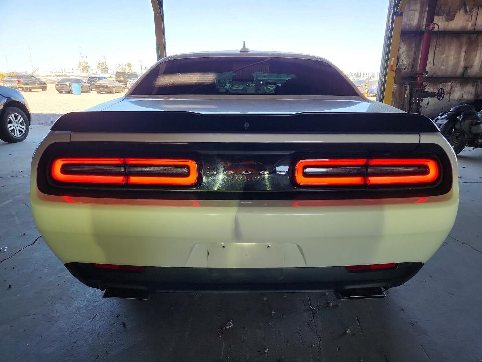 Photo 6 from auction – 2016 DODGE CHALLENGER with VIN 2C3CDZAG9GH202525