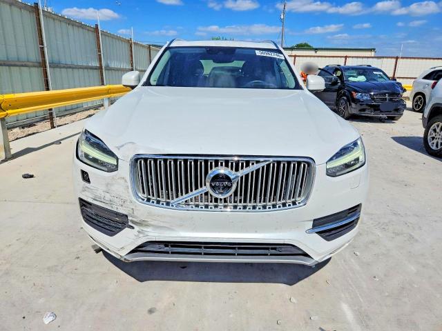 Photo 5 from auction – 2017 VOLVO XC90 with VIN YV4A22PL8H1177702