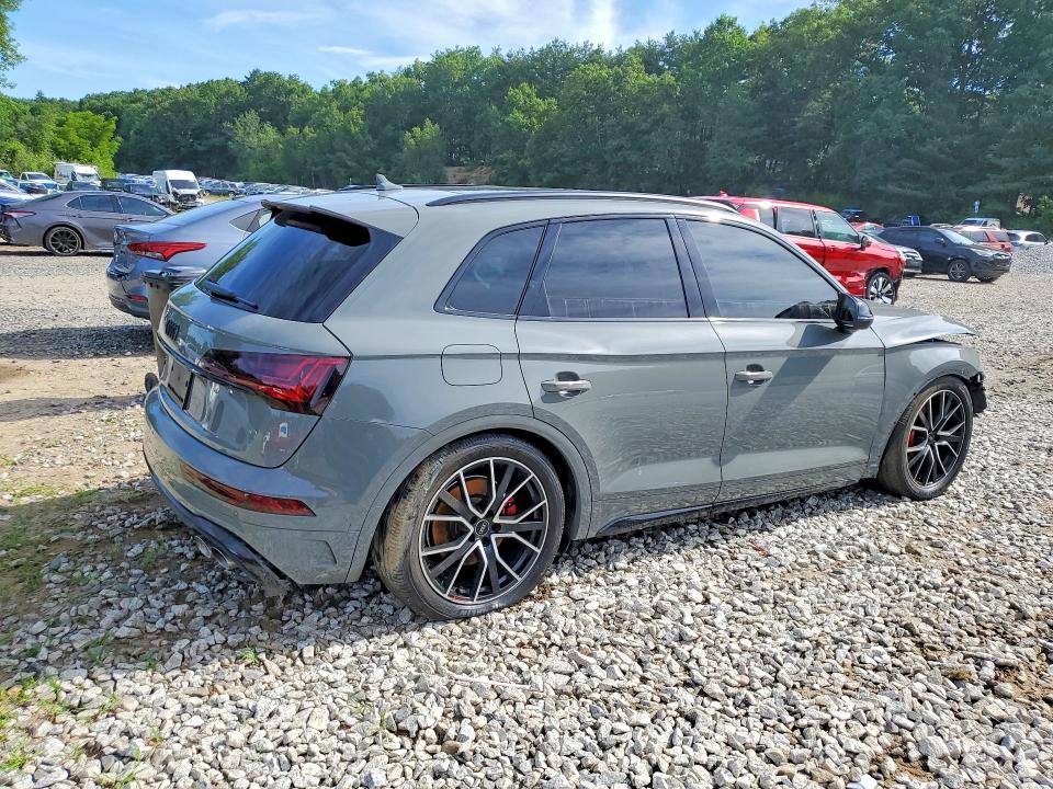 Photo 3 from auction – 2022 AUDI SQ5 with VIN WA1B4AFY9N2025663