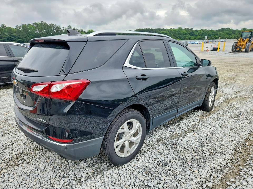 Photo 3 from auction – 2019 CHEVROLET EQUINOX with VIN 3GNAXVEX3KL353588
