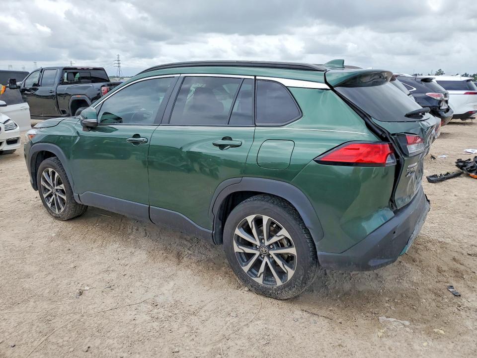 Photo 2 from auction – 2022 TOYOTA COROLLA CROSS with VIN 7MUDAABG2NV040380