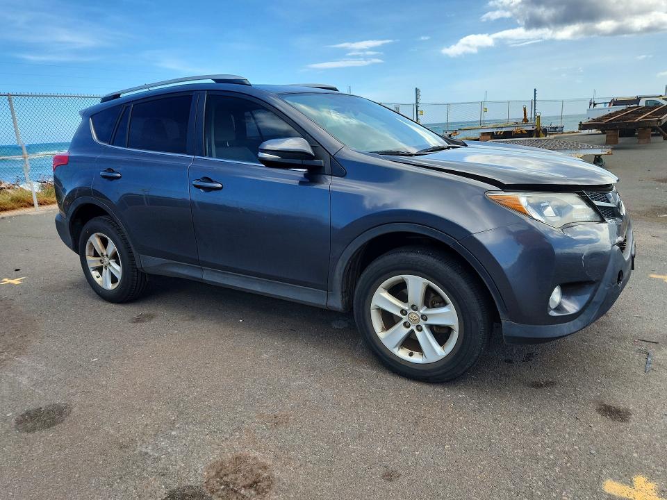 Photo 4 from auction – 2013 TOYOTA RAV4 with VIN JTMWFREV1DD009581