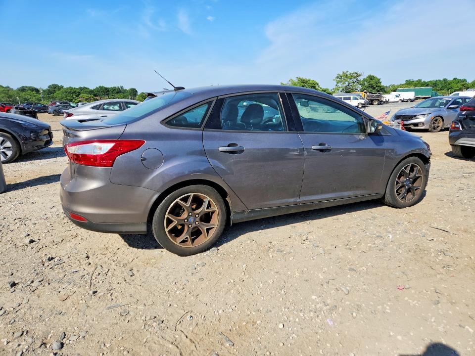 Photo 3 from auction – 2013 FORD FOCUS with VIN 1FADP3F21DL217770