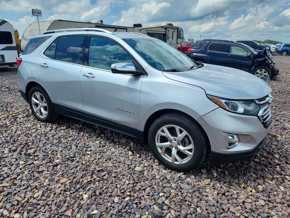 Photo 4 from auction – 2018 CHEVROLET EQUINOX with VIN 3GNAXMEV4JS602381