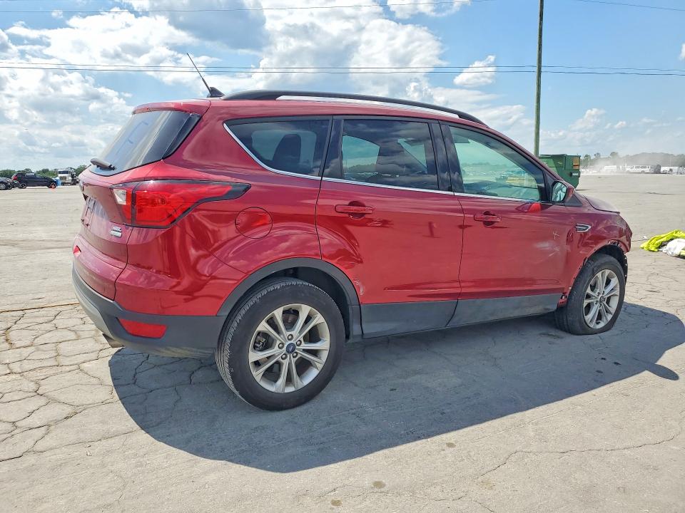 Photo 3 from auction – 2019 FORD ESCAPE with VIN 1FMCU0HD9KUB46784