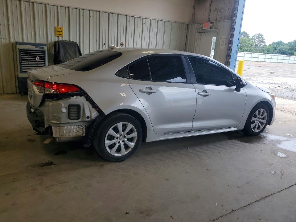 Photo 3 from auction – 2022 TOYOTA COROLLA with VIN 5YFEPMAE4NP325394
