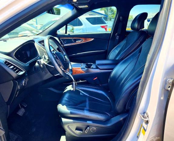 Photo 7 from auction – 2019 LINCOLN NAUTILUS with VIN 2LMPJ8L92KBL25447