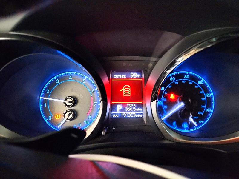 Photo 9 from auction – 2014 TOYOTA COROLLA with VIN 2T1BURHE7EC066253
