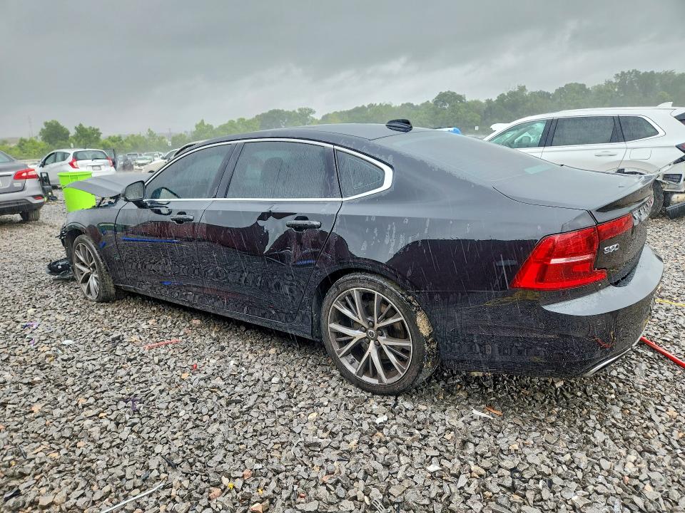 Photo 2 from auction – 2018 VOLVO S90 with VIN LVY982AK2JP025107