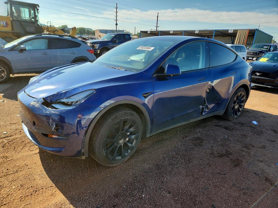 TESLA MODEL Y 2022 with VIN 7SAYGDEE3NA011075 - Photo from auction