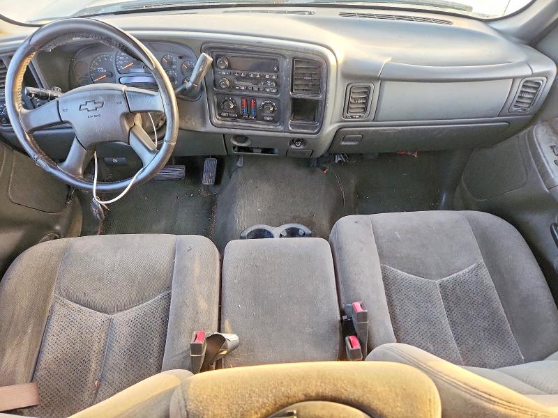 Photo 8 from auction – 2005 CHEVROLET SILVERADO with VIN 2GCEC19TX51281560