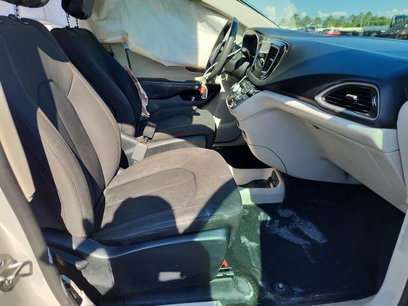 Photo 7 from auction – 2017 CHRYSLER PACIFICA with VIN 2C4RC1DG5HR579015