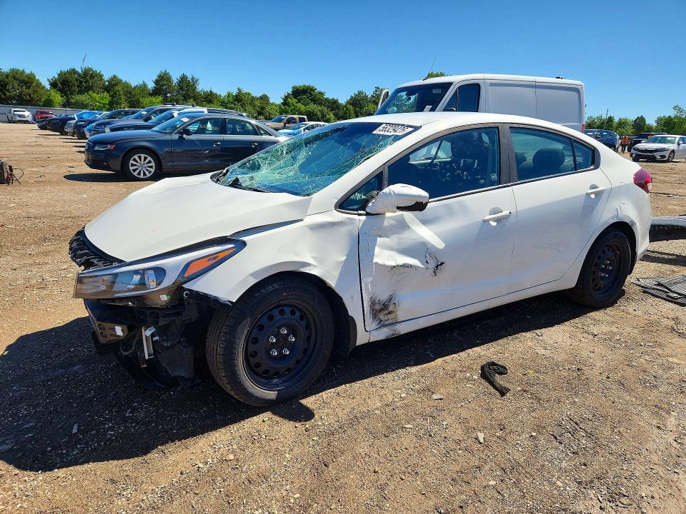 KIA FORTE 2017 with VIN 3KPFK4A72HE101230 - Photo from auction