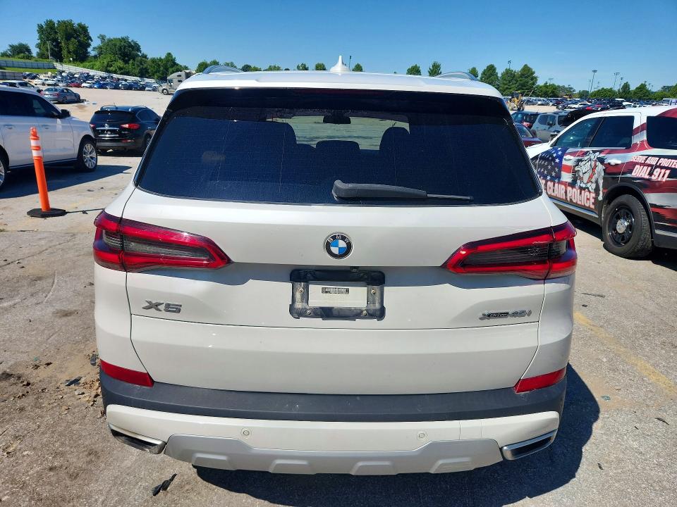 Photo 6 from auction – 2019 BMW X5 with VIN 5UXCR6C53KLK81143