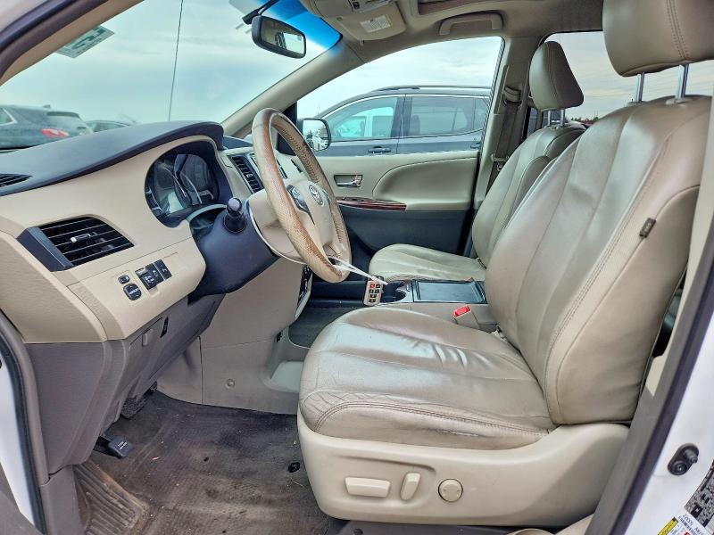Photo 7 from auction – 2013 TOYOTA SIENNA with VIN 5TDYK3DCXDS398937