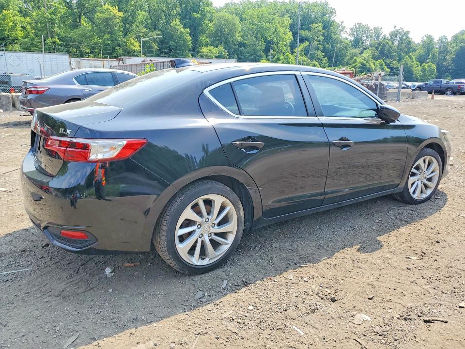 Zdjęcie 3 z aukcji – 2017 ACURA ILX z VIN 19UDE2F75HA006581