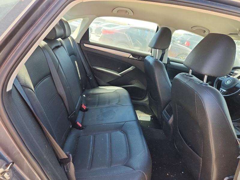 Photo 10 from auction – 2014 VOLKSWAGEN PASSAT with VIN 1VWAT7A35EC027369