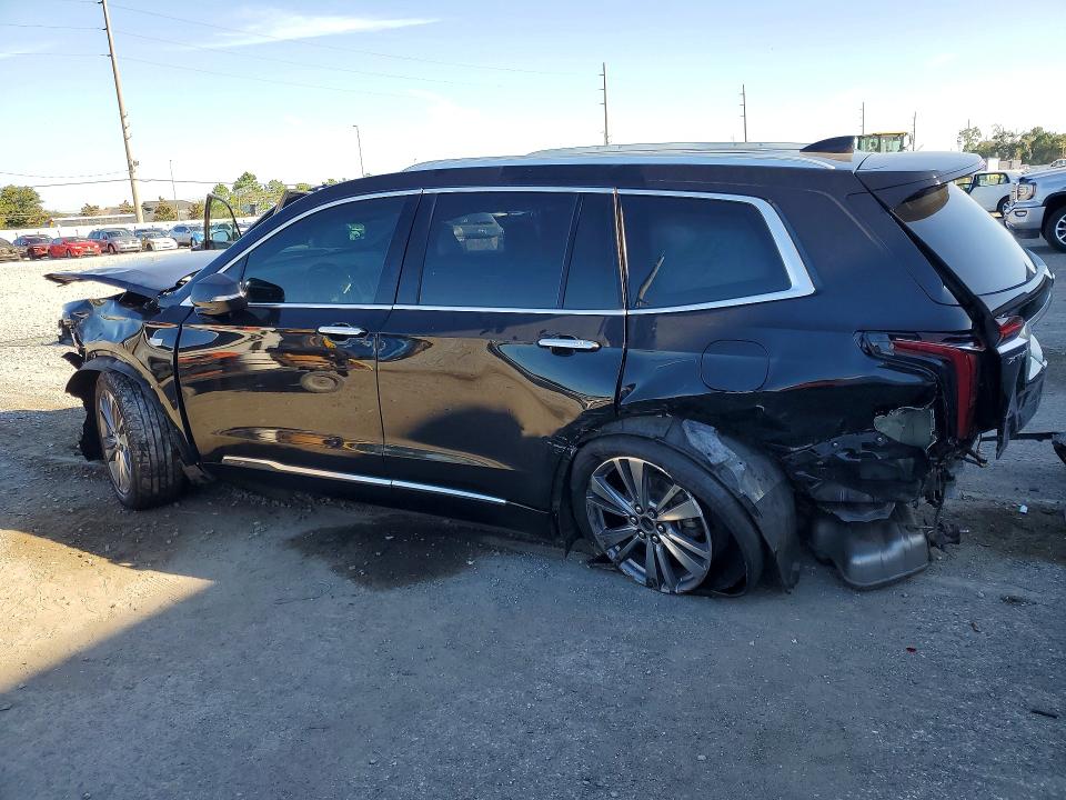 Photo 2 from auction – 2023 CADILLAC XT6 with VIN 1GYKPCRS5PZ102288