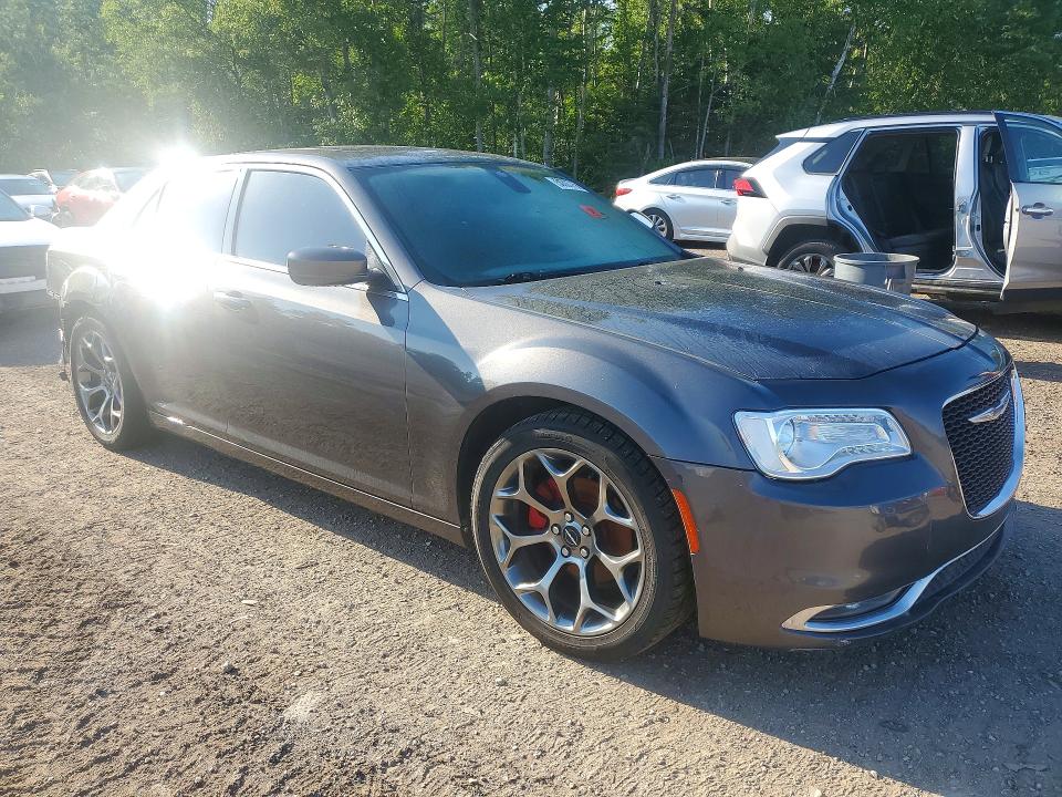 Photo 4 from auction – 2015 CHRYSLER 300 with VIN 2C3CCAAG2FH815489