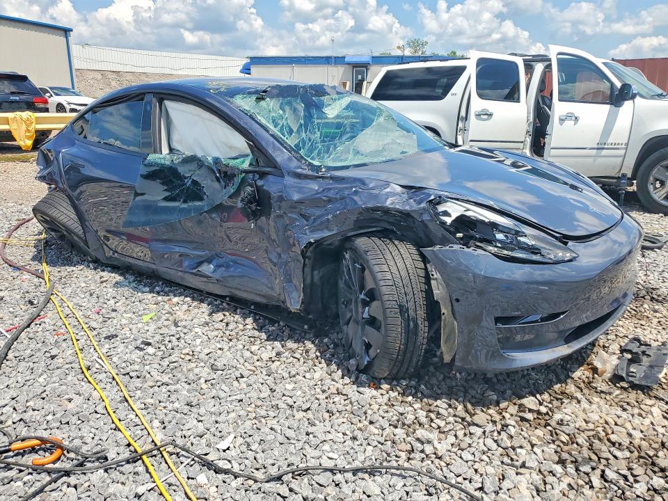 Photo 4 from auction – 2022 TESLA MODEL 3 with VIN 5YJ3E1EC4NF268307